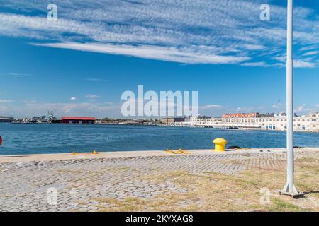 Thessaloniki, Griechenland - 29. September 2022: Hafen von Thessaloniki. Stockfoto