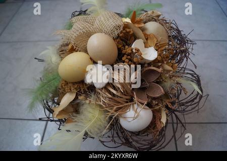 Schöner osterbusch als Dekoration Stockfoto