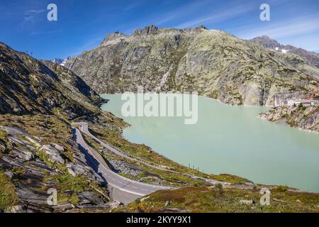 Alpensee am Oberalp Pass in den Graubunden alpen, Grisons, Schweiz Stockfoto