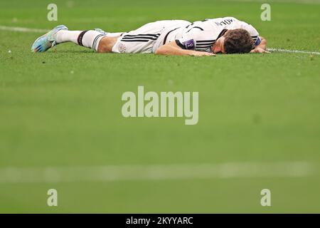 Al-Rayan, Katar. 02.. Dezember 2022. 1.. Dezember 2022; Ahmed bin Ali Stadium, Al Rayyan, Katar; FIFA Fußball-Weltmeisterschaft, Costa Rica gegen Deutschland; Thomas Muller aus Deutschland dejected on the Field Credit: Action Plus Sports Images/Alamy Live News Stockfoto