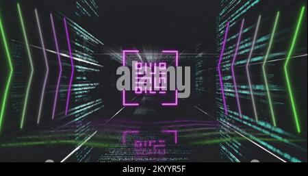 QR-Code-Scanner mit Neonelementen gegen Datenverarbeitung Stockfoto