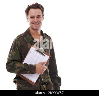 Eingeschrieben in den Spezialeinheiten. Ein junger Mann in militärischer Ermüdung. Stockfoto