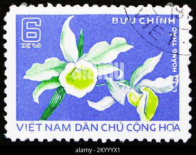 MOSKAU, RUSSLAND - 29. OKTOBER 2022: In Vietnam gedruckte Briefmarken zeigen die Serie Dendrobium, Orchids (Mondneujahr), ca. 1976 Stockfoto