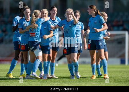 Sydney, Australien. 03.. Dezember 2022. Während des A-League-Frauenspiels in der 3. Runde zwischen den Western Sydney Wanderers und dem Sydney FC im Marconi Stadium am 03. Dezember 2022 in Sydney, Australien. (Foto : Izhar Khan) BILD NUR ZUR REDAKTIONELLEN VERWENDUNG - KEINE KOMMERZIELLE VERWENDUNG Kredit: Izhar Ahmed Khan/Alamy Live News/Alamy Live News Stockfoto