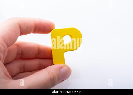 Hand schreiben cube P von aus Holz Stockfoto