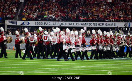 Allegiant-Stadion. 02.. Dezember 2022. NV USA Utah Band auf dem Spielfeld während des NCAA Pac 12 Fußballmeisterschaftsspiels zwischen den USC Trojanern und den Utah Utes. Utah schlug die USC 47-24 im Allegiant Stadium. Thurman James/CSM/Alamy Live News Stockfoto