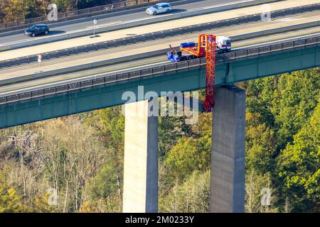 Luftbild, Baustelle Brückenprüfung Talbrücke Brunsbecke der Autobahn A45, Dahl, Hagen, Ruhrgebiet, Nordrhein-Westfalen, Deutschland, Autobahnbrücke, B Stockfoto