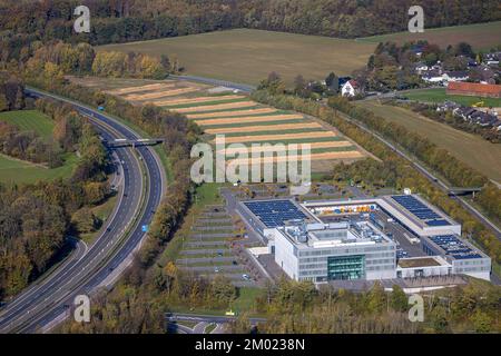 Luftaufnahme, ENERVIE - Südwestfalen Energie und Wasser AG, Solardach, Emst, Hagen, Ruhrgebiet, Nordrhein-Westfalen, Deutschland, Freeway A45, DE, Energ Stockfoto