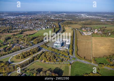 Luftaufnahme, ENERVIE - Südwestfalen Energie und Wasser AG, Solardach, Emst, Hagen, Ruhrgebiet, Nordrhein-Westfalen, Deutschland, Freeway A45, DE, Energ Stockfoto