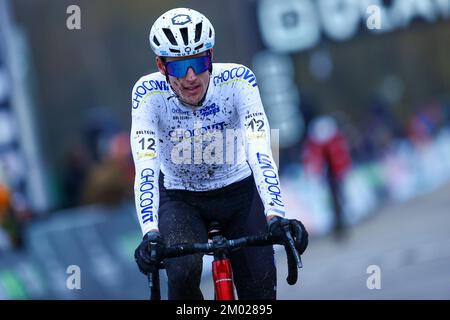 Belgischer Jens Adams, gefilmt während des Herrenrenrenrenrenrenrenrenrenrennen des Superprestige Boom, vierte Etappe des Superprestige Cyclocross-Radwettbewerbs, Samstag, den 03. Dezember 2022, in Boom. BELGA FOTO DAVID PINTENS Stockfoto