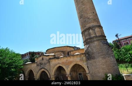 Historische Ibrahim Bey Moschee in Kozluk, Türkei. Stockfoto