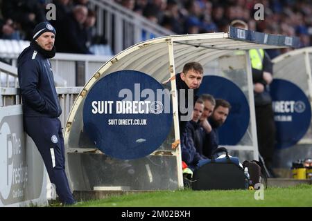 Hartlepool, Großbritannien. 3.. Dezember 2022Stockport Bezirksleiter Dave Challinor während des Spiels der Sky Bet League 2 zwischen Hartlepool United und Stockport County am Samstag, den 3.. Dezember 2022 im Victoria Park, Hartlepool. (Kredit: Mark Fletcher | MI News) Kredit: MI News & Sport /Alamy Live News Stockfoto