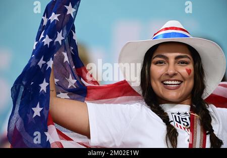 Al Rayyan, Katar. 03.. Dezember 2022. Fan USAAl Rayyan, 03.12.2022, FIFA Fussball WM 2022 in Katar, Achtelfinale, Niederlande - USA/Pressinphoto/Sipa USAPHOTO Guthaben: SIPA USA/Alamy Live News Stockfoto