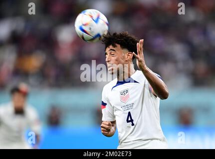 Al Rayyan, Katar. 03.. Dezember 2022. Tyler Adams (USA)Al Rayyan, 03.12.2022, FIFA Fussball WM 2022 in Katar, Achtelfinale, Niederlande - USA/Pressinphoto/Sipa USAPHOTO Credit: SIPA USA/Alamy Live News Stockfoto