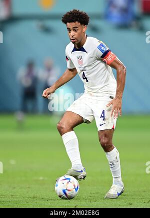 Al Rayyan, Katar. 03.. Dezember 2022. Tyler Adams (USA)Al Rayyan, 03.12.2022, FIFA Fussball WM 2022 in Katar, Achtelfinale, Niederlande - USA/Pressinphoto/Sipa USAPHOTO Credit: SIPA USA/Alamy Live News Stockfoto