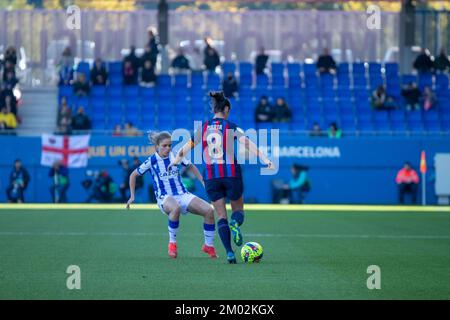 Barcelona, Spanien, 4tth. Dezember 2022: Marta Torrejon in Aktion während des Finetwork Liga F-Spiels zwischen dem FC Barcelona Femeni gegen Real Sociedad im Estadi Johan Cruyff, Barcelona (Unnati Naidu/SPP) Kredit: SPP Sport Press Photo. Alamy Live News Stockfoto