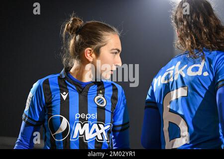 Aalter, Belgien. 03.. Dezember 2022. Angel Kerkhove (13) aus Brügge, dargestellt während eines Fußballspiels zwischen Club Brügge Dames YLA und KV Mechelen am 13.. Spieltag der Saison 2022 - 2023 der belgischen Lotto Womens Super League, samstag, den 5. November 2022 in Aalter, Belgien . FOTO SPORTPIX | DAVID CATRY Kredit: David Catry/Alamy Live News Stockfoto
