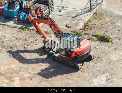Hydraulikbagger auf Baustelle in Bristol UK Stockfoto