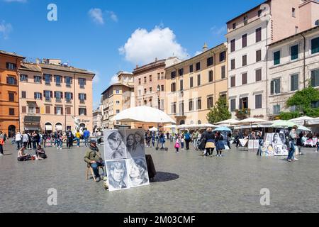 Kunststände auf der Piazza Navona, Rom (Rom), Latium, Italien Stockfoto
