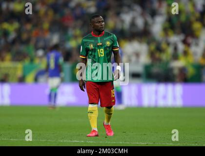 2.. Dezember 2022; Lusail Icon Stadium, Lusail, Katar; FIFA Fußball-Weltmeisterschaft, Kamerun gegen Brasilien; Collins Fai aus Kamerun Stockfoto