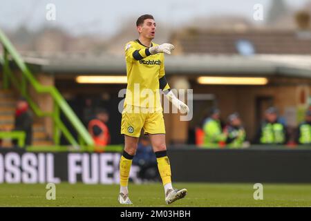 Nailsworth, Großbritannien. 03.. Dezember 2022. Luke McGee #1 of Forest Green Rovers während des Spiels „Sky Bet League 1" Forest Green Rovers vs Cambridge United at the New Lawn, Nailsworth, Vereinigtes Königreich, 3.. Dezember 2022 (Foto von Gareth Evans/News Images) in Nailsworth, Vereinigtes Königreich, am 12./3. Dezember 2022. (Foto: Gareth Evans/News Images/Sipa USA) Guthaben: SIPA USA/Alamy Live News Stockfoto