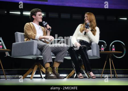 Sao Paulo, Sao Paulo, Brasilien. 3.. Dezember 2022. (INT) Stars der Amazon Prime Video-Serie nehmen an der Podiumsdiskussion auf der CCXP 22 Teil. Kredit: ZUMA Press, Inc./Alamy Live News Stockfoto