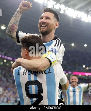 Katar, Doha. 3.. Dezember 2022. Fußballweltmeisterschaft 2022: Argentinien gegen Australien. Messi hat zwei Tore geschossen. Messi feiert. Sein zweites Tor. Feier von Messi für sein 2.. Tor. (Kreditbild: © Seshadri Sukumar/ZUMA Press Wire) Kredit: ZUMA Press, Inc./Alamy Live News Stockfoto