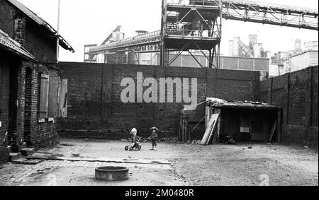 An diesem Standort der Stadt Bochum, der hier am 01.02.1975 fotografiert wurde, war 1975 eine Müllverbrennung in Deutschland und Europa geplant Stockfoto