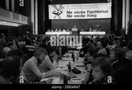 Der 35.-jährige Kongress zur Beendigung der faschistischen Herrschaft wurde von einer Demonstration und Kundgebung am 10. Mai 1980 in Mannheim begleitet Stockfoto