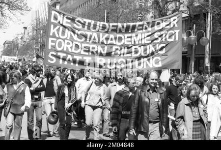 Der 35.-jährige Kongress zur Beendigung der faschistischen Herrschaft wurde von einer Demonstration und Kundgebung am 10. Mai 1980 in Mannheim begleitet Stockfoto