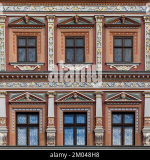 Prächtige Fassadendekoration im Haus zum Breiten Herde, Renaissancegebäude auf dem Fischmarkt, Erfurt, Thüringen, Deutschland, Europa Stockfoto