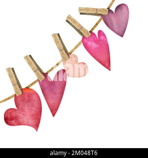 Aquarell handgezeichnete Komposition, rote und lila Herzen auf Wäscheklappe zum Valentinstag. Isoliert auf weißem Hintergrund. Design für Papier, Liebes Stockfoto