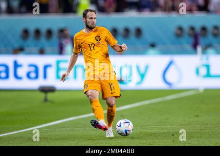 Al Rajjan, Katar. 03.. Dezember 2022. Fußball: Weltmeisterschaft, Niederlande - USA, Endrunde, Runde 16, Chalifa International Stadium, Niederlande Daley Blind in Aktion. Kredit: Tom Weller/dpa/Alamy Live News Stockfoto