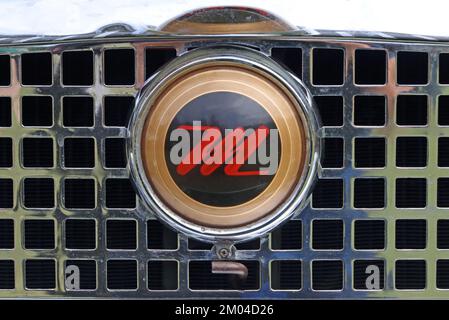 Abzeichen am 1961 Austin Metropolitan Car Stockfoto