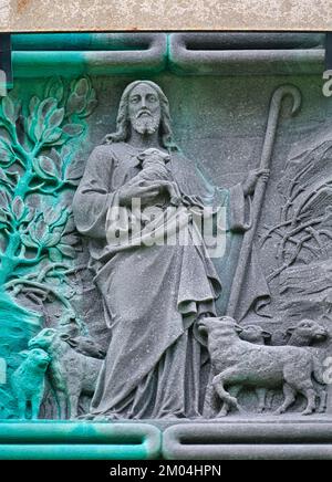 Lord Carbery's Cross mit Szenen aus der bibel, Croachna Hill, West Cork, Republik Irland Stockfoto