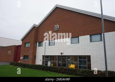 04/12/2022 HMP Thameside, allgemeine Ansicht von außen. HMP Thameside ist ein lokales Wiederansiedlungsgefängnis der Kategorie B in der Thamesmead-Gegend des Royal Borough of Greenwich, Südost-London Stockfoto