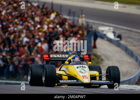 15 Tambay Patrick (FRA), Equipe Renault Elf, Renault RE50, Action während des französischen Grand Prix 1984, 5.. Runde der FIA Formel 1 Saison 1984, auf dem Circuit de Dijon-Prenois, vom 18. Bis 20. Mai 1984 in Dijon, Frankreich - Photo Gilles Levent / DPPI Stockfoto