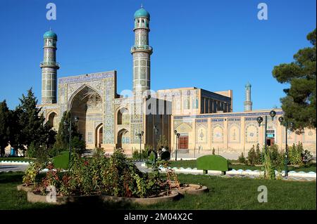 Herat im Westen Afghanistans. Die große Moschee von Herat (Freitagsmoschee oder Jama Masjid) mit Garten. Stockfoto