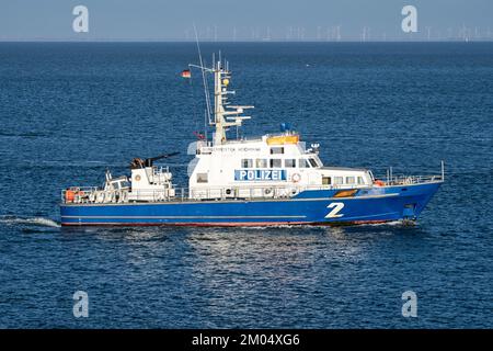 Hamburger Polizeipatrouillenboot BÜRGERMEISTER WEICHMANN auf der Elbe Stockfoto