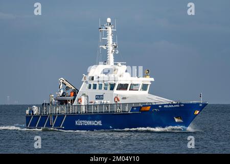Schleswig-Holstein Polizeiküsten Patrouillenboot HELGOLAND auf der Elbe Stockfoto