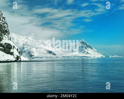 orne Hafen, antarktis, antarktis, antarktis Landschaft, Natur, eisgefüllte Berge, eisige Berge, Klimawandel, antaktische Halbinsel, Eisberge Stockfoto