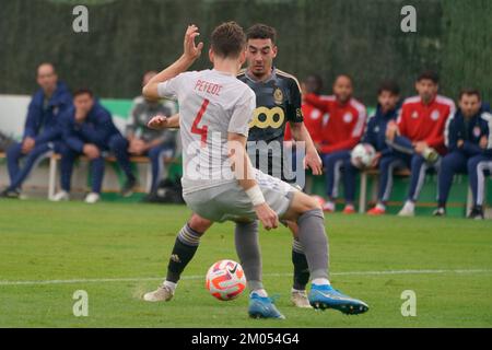 Ein Freundschaftsspiel zwischen Standard und der griechischen Mannschaft Olympiakos Piräus im Wintertrainingslager der belgischen Fußballmannschaft Standard de Liege in Marbella, Spanien, Sonntag, den 04. Dezember 2022. BELGA FOTO JOMA GARCIA I GISBERT Stockfoto