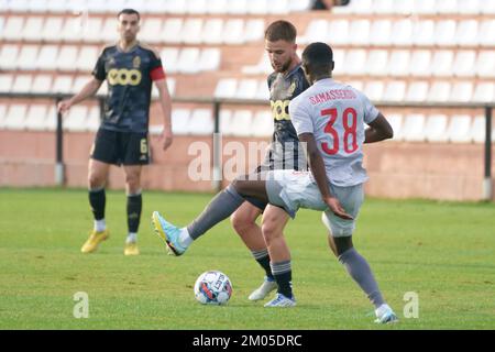 Ein Freundschaftsspiel zwischen Standard und der griechischen Mannschaft Olympiakos Piräus im Wintertrainingslager der belgischen Fußballmannschaft Standard de Liege in Marbella, Spanien, Sonntag, den 04. Dezember 2022. BELGA FOTO JOMA GARCIA I GISBERT Stockfoto