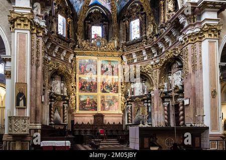 Architektonische Details der Kathedrale von Valencia, auch bekannt als Marienkathedrale, eine römisch-katholische Kirche in der historischen Innenstadt der Stadt Stockfoto