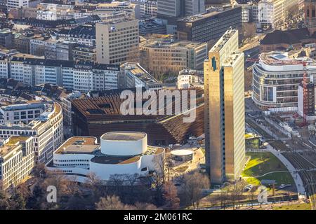 Luftaufnahme, Dreischeibenhaus und Düsseldorfer Schauspielhaus und Businesscenter Kö Bogen II mit Hornbalkenvegetation am Gustav-Gründgens-Platz in CI Stockfoto