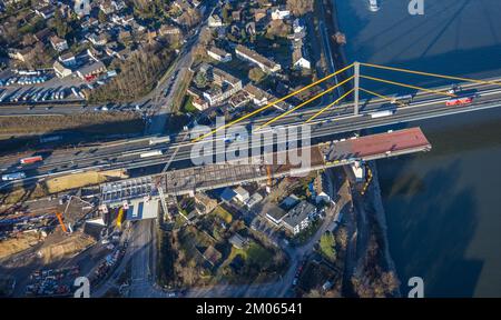 Luftaufnahme, Baustelle Rheinbrücke Neuenkamp mit Erweiterung der Autobahn einschließlich Ersatz im Bezirk Alt-Homberg in Duisburg, Ruhrgebiet, Stockfoto