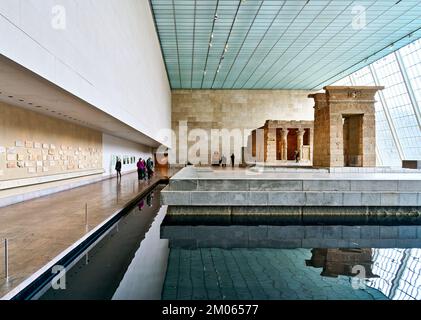 New York. Manhattan. Vereinigte Staaten. Das Metropolitan Museum of Art. Ägyptische Kunst. Tempel von Dendur Stockfoto