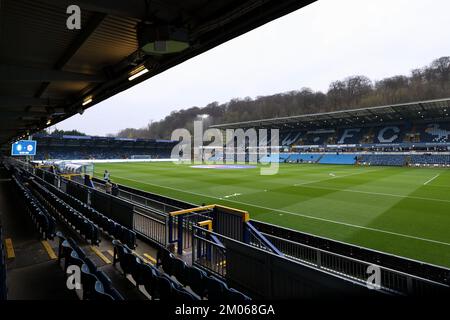 Allgemeiner Blick auf Adams Park, Heimat der Wycombe Wanderers während des Spiels der Sky Bet League 1 Wycombe Wanderers vs Portsmouth at Adams Park, High Wycombe, Großbritannien, 4.. Dezember 2022 (Foto von Nick Browning/News Images) Stockfoto