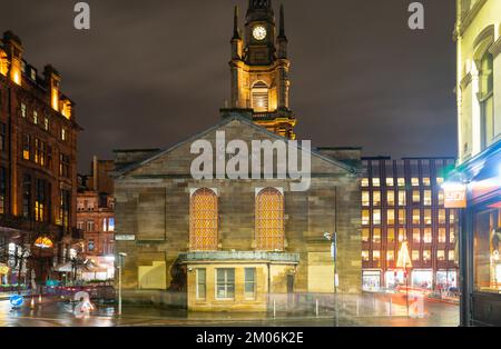 St. George's Tron, Gemeindekirche, Nelson Mandela Place, Glasgow, Schottland. Dieses Bild wurde 1808 eröffnet und im Dezember 2022 aufgenommen. Stockfoto