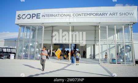 Miami Beach, FL, USA - 2. Dezember 2022: Scope International Contemporary Art Show Miami Beach Stockfoto